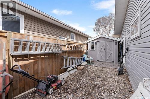 107 7Th Avenue W, Watrous, SK - Outdoor With Exterior