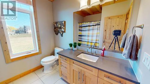 13113 Sunnyside Drive, Charlie Lake, BC - Indoor Photo Showing Bathroom