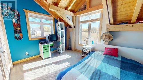 13113 Sunnyside Drive, Charlie Lake, BC - Indoor Photo Showing Bedroom