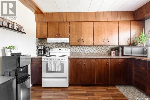 105 Edward Street, Balcarres, SK - Indoor Photo Showing Kitchen