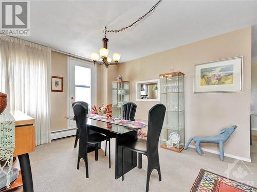 415 Greenview Avenue Unit#307, Ottawa, ON - Indoor Photo Showing Dining Room