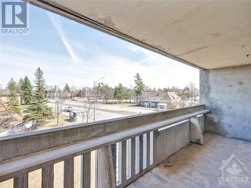 415 Greenview Avenue Unit#307, Ottawa, ON - Outdoor With Exterior