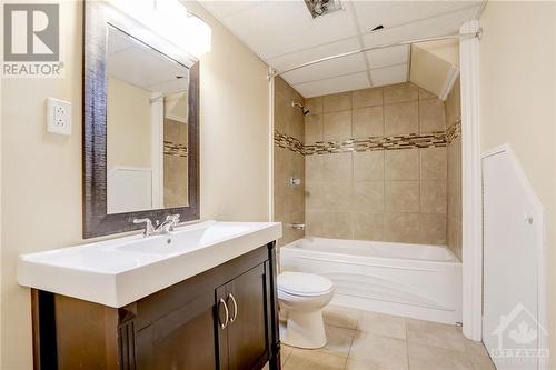 Basement Full Bathroom - 564 Highcroft Avenue, Ottawa, ON - Indoor Photo Showing Bathroom