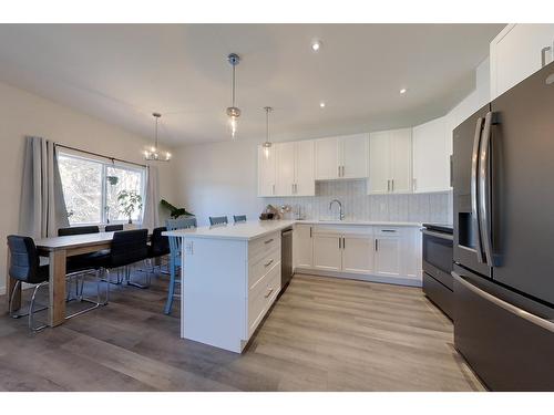 103 - 297 Kimbrook Crescent, Kimberley, BC - Indoor Photo Showing Kitchen