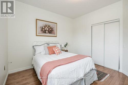 233 Silverbirch Blvd, Hamilton, ON - Indoor Photo Showing Bedroom