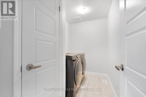 107 Longboat Run W Rd W, Brantford, ON - Indoor Photo Showing Laundry Room