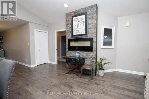 12 Hickory Lane, St. Thomas, ON - Indoor With Fireplace
