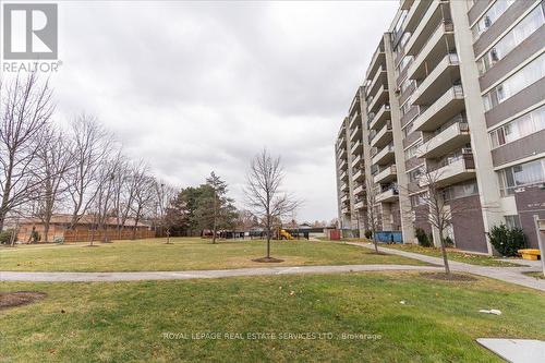 #Th 7 -389 The Westway, Toronto, ON - Outdoor