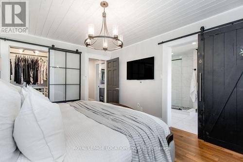 70 Wasaga Sands Drive, Wasaga Beach, ON - Indoor Photo Showing Bedroom