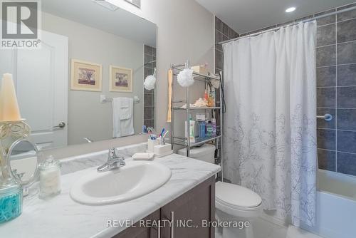 #206 -100 Dean Ave, Barrie, ON - Indoor Photo Showing Bathroom