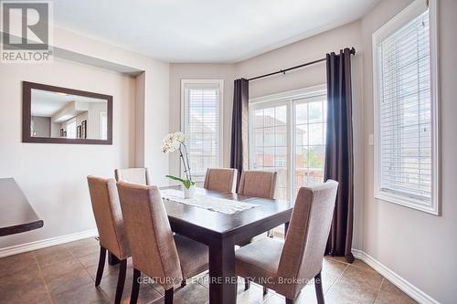 560 Sanderson Cres, Milton, ON - Indoor Photo Showing Dining Room