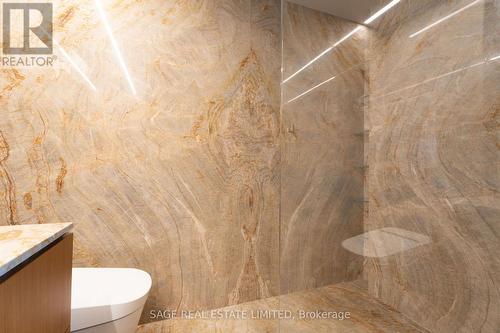 1034 - 55 Stewart Street, Toronto, ON - Indoor Photo Showing Bathroom
