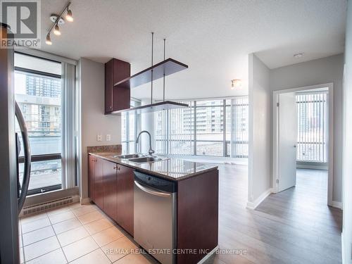 603 - 3 Navy Wharf Court, Toronto, ON - Indoor Photo Showing Kitchen With Double Sink With Upgraded Kitchen
