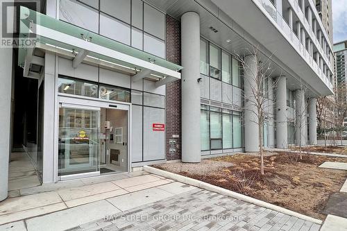 #1610 -99 Broadway Ave, Toronto, ON - Outdoor