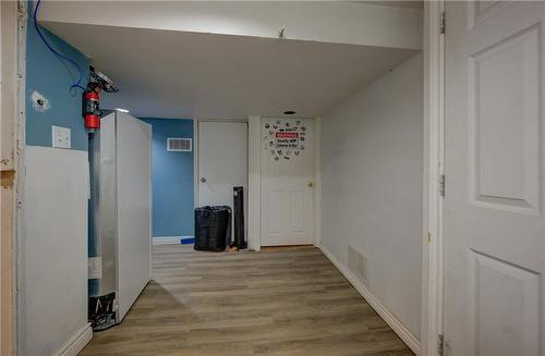 17 West 3Rd Street, Hamilton, ON - Indoor Photo Showing Other Room