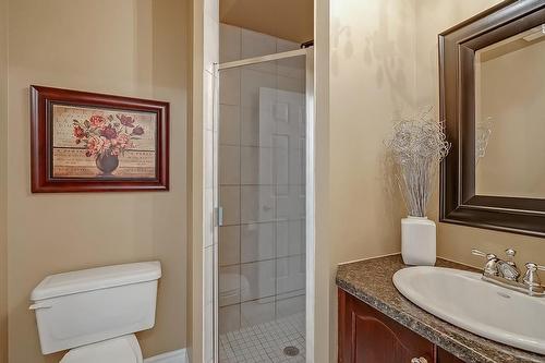 5188 Lakeshore Road|Unit #305, Burlington, ON - Indoor Photo Showing Bathroom