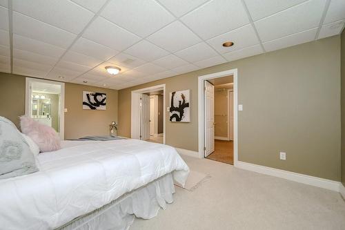 908 Francis Road, Burlington, ON - Indoor Photo Showing Bedroom