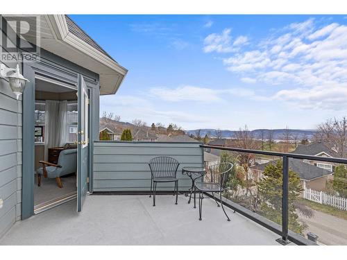 418 Mccarren Avenue, Kelowna, BC - Outdoor With Balcony With Exterior