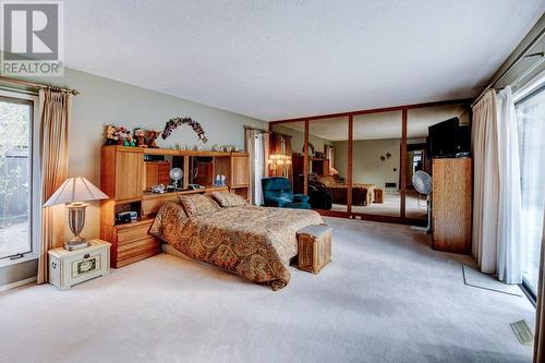 477 Okaview Road, Kelowna, BC - Indoor Photo Showing Bedroom