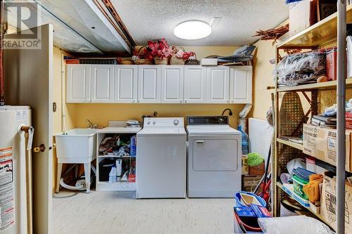 477 Okaview Road, Kelowna, BC - Indoor Photo Showing Laundry Room