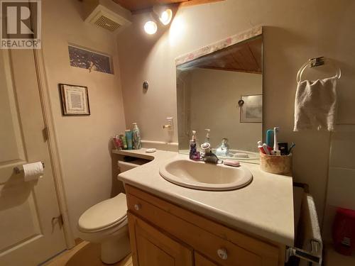 6499 Mahood Lake Road, Deka Lake / Sulphurous / Hathaway Lakes, BC - Indoor Photo Showing Bathroom