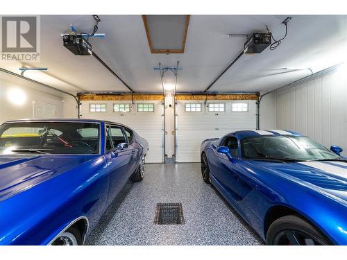 3304 Gray Road, Blind Bay, BC - Indoor Photo Showing Garage