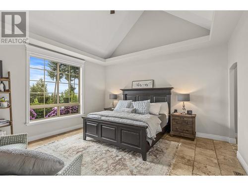 2957 Harvard Road, Kelowna, BC - Indoor Photo Showing Bedroom