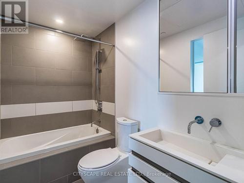 3111 - 197 Yonge Street, Toronto, ON - Indoor Photo Showing Bathroom