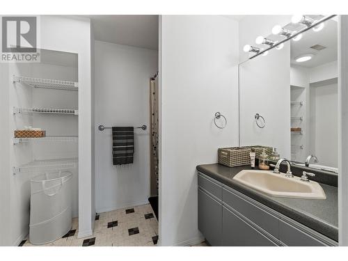 21 Preston Crescent, Enderby, BC - Indoor Photo Showing Bathroom
