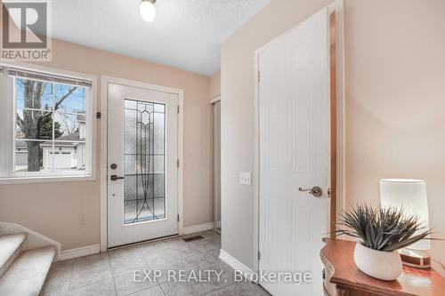 1 - 19 Silverbirch Boulevard, Hamilton, ON - Indoor Photo Showing Other Room