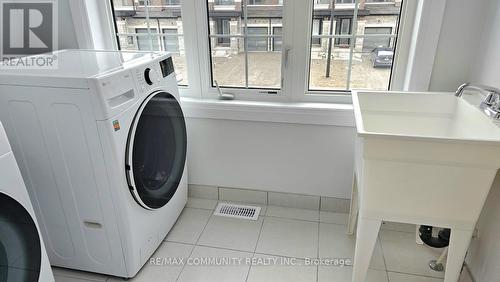 21 Corley Street, Kawartha Lakes, ON - Indoor Photo Showing Laundry Room