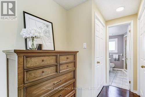 41 Strathroy Cres, Hamilton, ON - Indoor Photo Showing Other Room