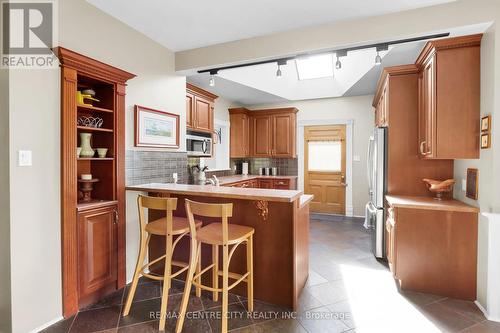 75 Cathcart St, London, ON - Indoor Photo Showing Kitchen