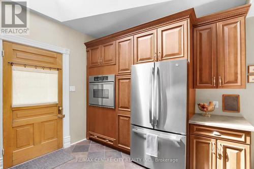 75 Cathcart St, London, ON - Indoor Photo Showing Kitchen