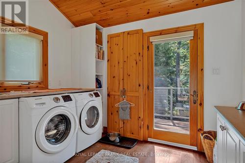 484 Juniper Island 18, Douro-Dummer, ON - Indoor Photo Showing Laundry Room