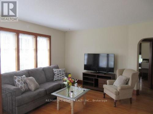 22 Joseph & Lot 8 Pl70 Street, Kawartha Lakes, ON - Indoor Photo Showing Living Room