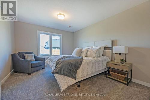 43 Silverleaf Path, St. Thomas, ON - Indoor Photo Showing Bedroom