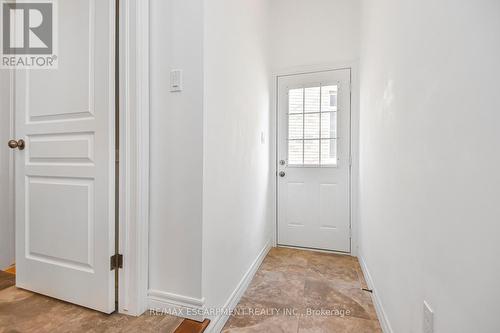 52 Lorupe Crt, Hamilton, ON - Indoor Photo Showing Other Room