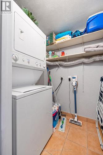 #304 -3355 Sandwich St, Windsor, ON - Indoor Photo Showing Laundry Room