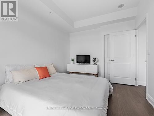 #701 -35 Fontenay Crt, Toronto, ON - Indoor Photo Showing Bedroom