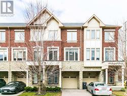 389 LADYCROFT TERR  Mississauga, ON L5A 0A7