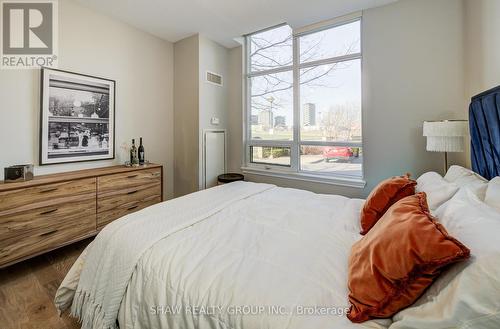 101 - 2379 Central Park Drive, Oakville, ON - Indoor Photo Showing Bedroom