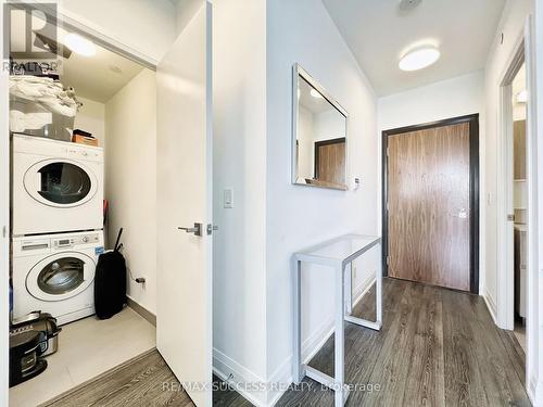 #2707 -36 Park Lawn Rd, Toronto, ON - Indoor Photo Showing Laundry Room