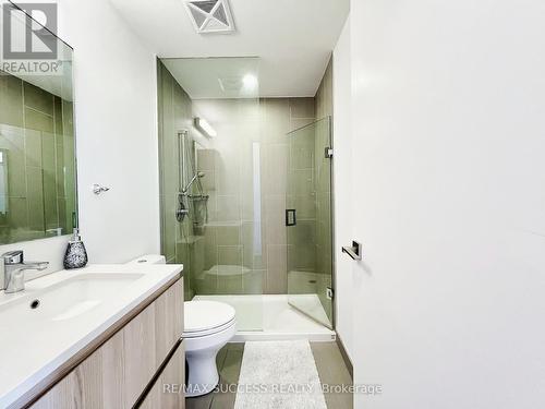 2707 - 36 Park Lawn Road, Toronto, ON - Indoor Photo Showing Bathroom