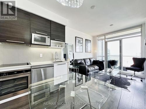 #2707 -36 Park Lawn Rd, Toronto, ON - Indoor Photo Showing Kitchen