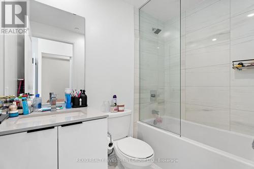 #4007 -70 Annie Craig Dr, Toronto, ON - Indoor Photo Showing Bathroom
