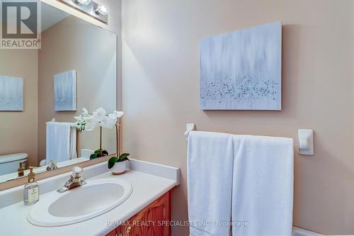 27 Amberhill Trail, Brampton, ON - Indoor Photo Showing Bathroom
