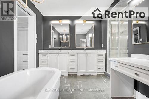 530 Stillwater Crescent, Burlington, ON - Indoor Photo Showing Bathroom