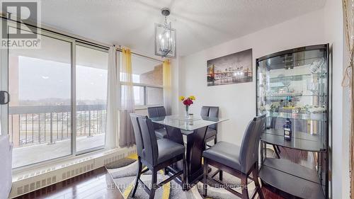 804 - 3501 Glen Erin Drive, Mississauga, ON - Indoor Photo Showing Dining Room