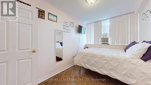804 - 3501 Glen Erin Drive, Mississauga, ON - Indoor Photo Showing Bedroom